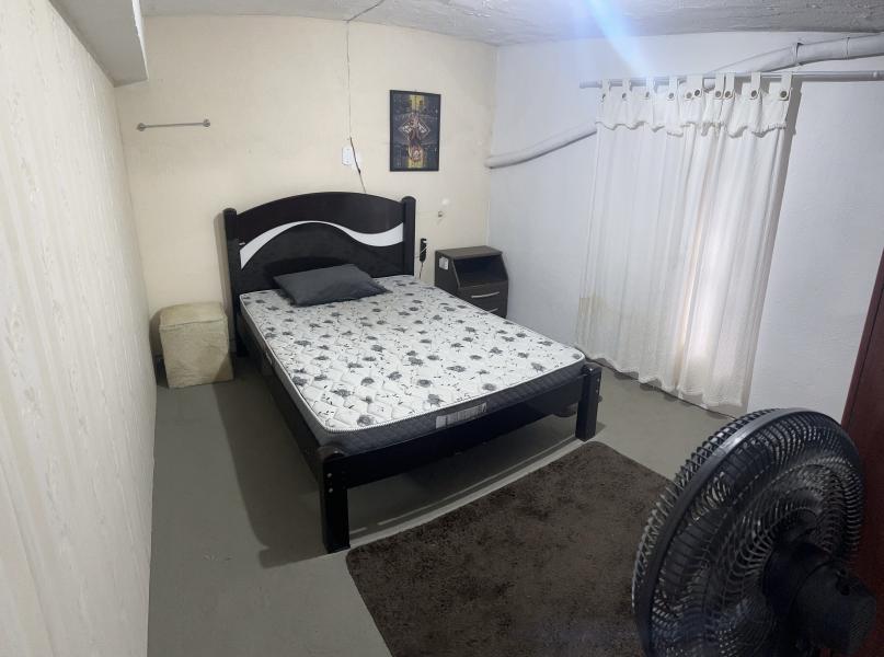 Imagem 1 da galeria do anúncio: Quarto Economico