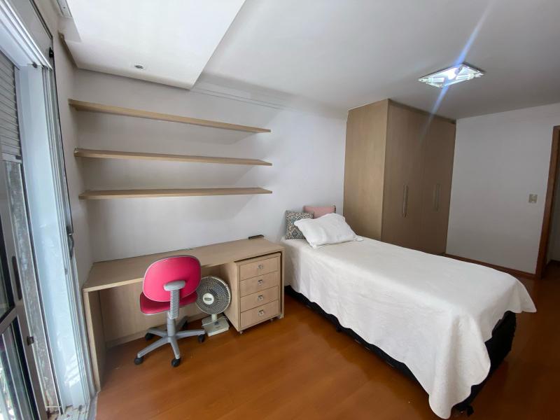 Imagem 6 da galeria do anúncio: Quarto para mulheres