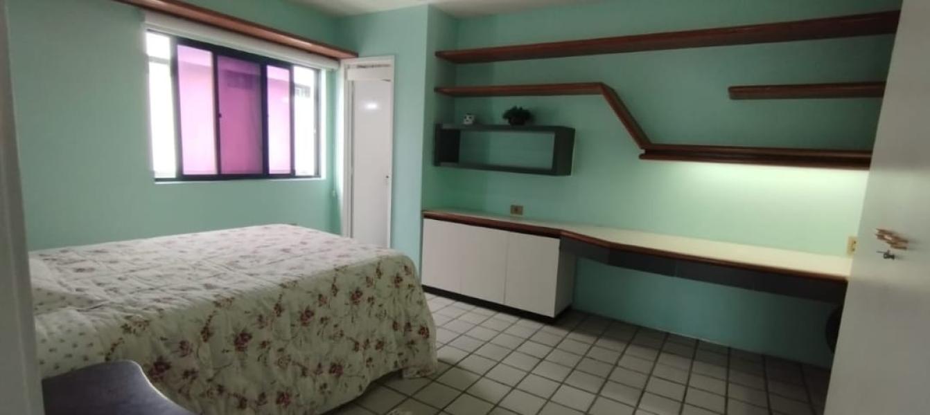 Imagem 2 da galeria do anúncio: ALUGO QUARTO  EM BAIRRO NOBRE