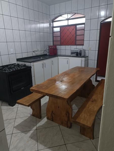 Imagem 2 da galeria do anúncio: kitnets e quarto individuais para rapazes