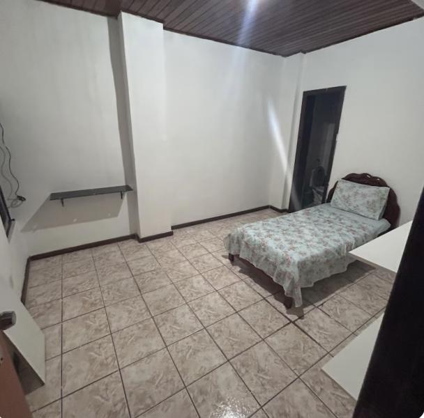 Imagem 16 da galeria do anúncio: Suíte no Centro Histórico - Para moças.