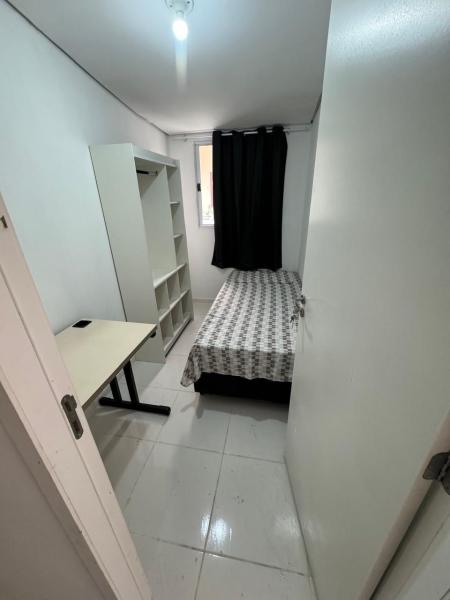 Imagem 4 da galeria do anúncio: Quarto mobiliado na Aldeia de Barueri