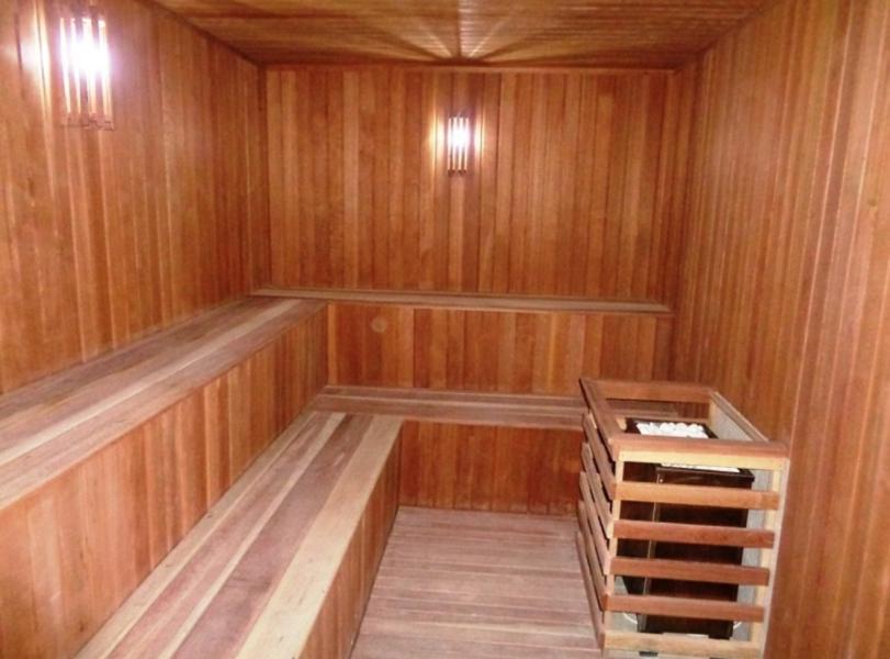 Imagem 6 da galeria do anúncio: Alugo quarto mobiliado em ambiente familiar e aconchegante.