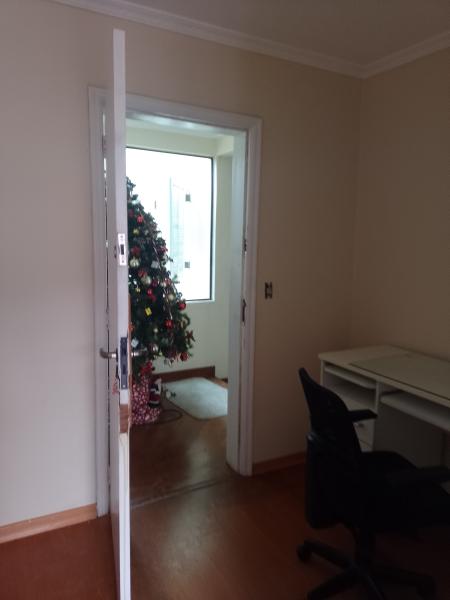 Imagem 10 da galeria do anúncio: Suite ampla no Horto Florestal