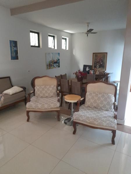 Imagem 10 da galeria do anúncio: Pensionato D. Nilda