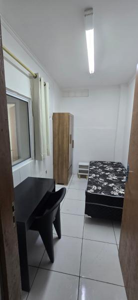 Imagem 2 da galeria do anúncio: quarto a 1 minuto do metro saúde