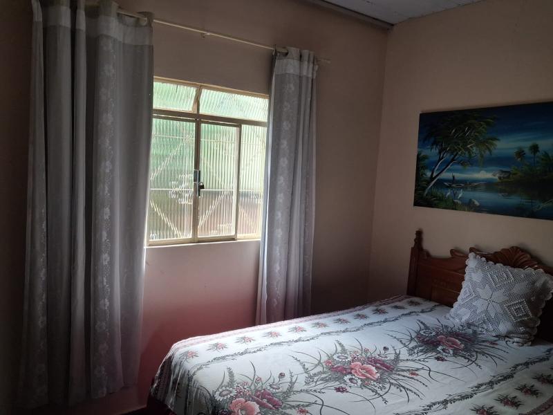 Imagem 8 da galeria do anúncio: Quarto individual em Casa no bairro de São Francisco