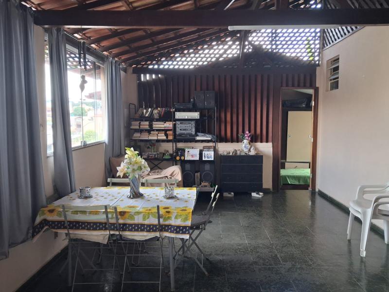 Imagem 5 da galeria do anúncio: Quarto individual em Casa no bairro de São Francisco