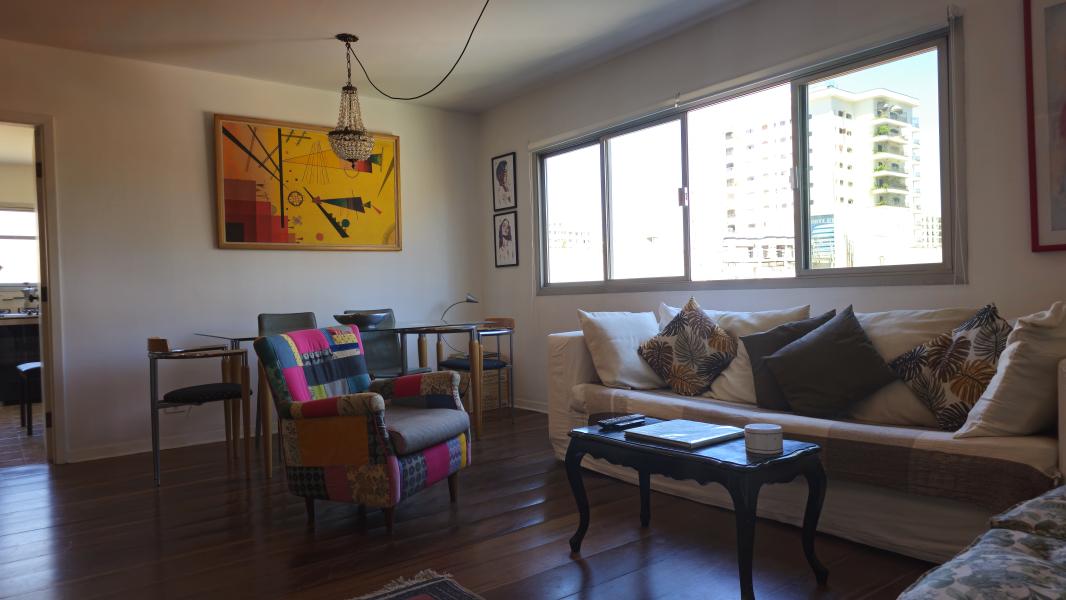 Imagem 1 da galeria do anúncio: METRÔ SANTA CRUZ, ESPAÇOSO