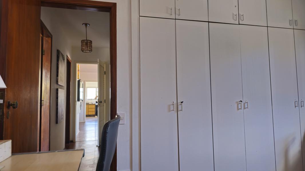 Imagem 5 da galeria do anúncio: METRÔ SANTA CRUZ, ESPAÇOSO