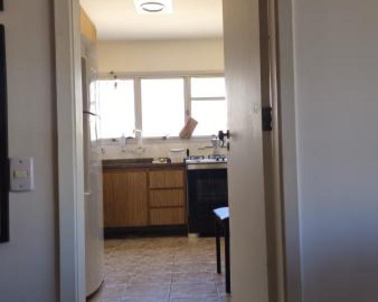 Imagem 4 da galeria do anúncio: METRÔ SANTA CRUZ, ESPAÇOSO