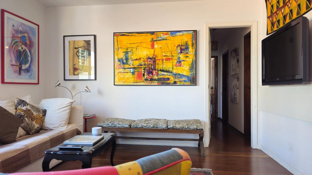 Imagem 3 da galeria do anúncio: METRÔ SANTA CRUZ, ESPAÇOSO