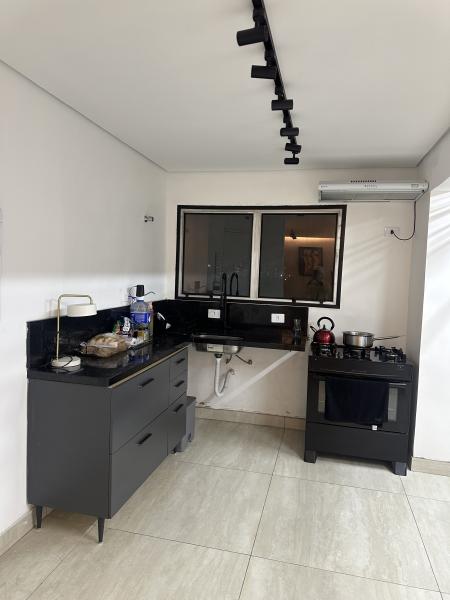 Imagem 5 da galeria do anúncio: Suíte na lapa com tudo perto