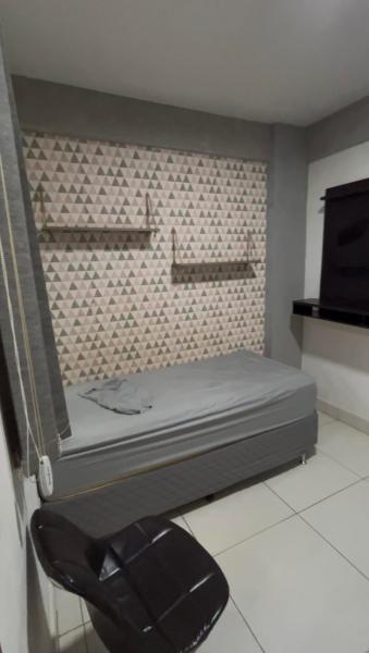 Imagem 2 da galeria do anúncio: Quarto mobiliado para mulher