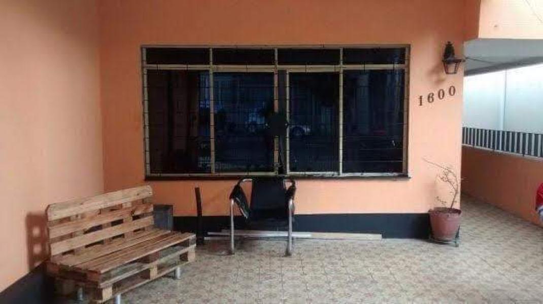 Imagem 1 da galeria do anúncio: República Masculina  / Quartos Compartilhados e Individuais