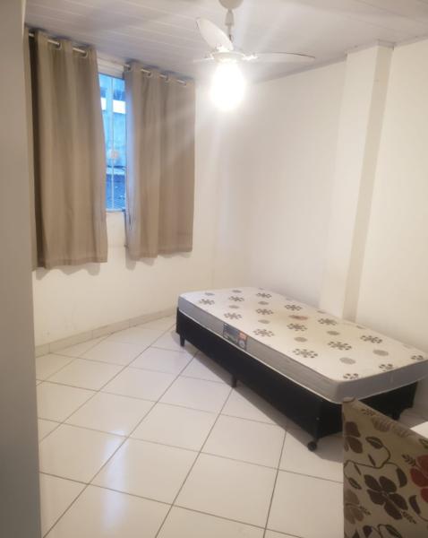 Imagem 6 da galeria do anúncio: Aluguel de quarto para menina estudante