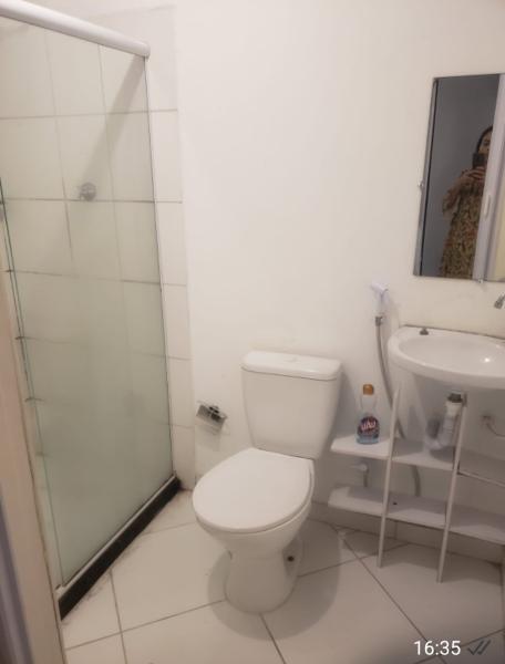 Imagem 3 da galeria do anúncio: Aluguel de quarto para menina estudante