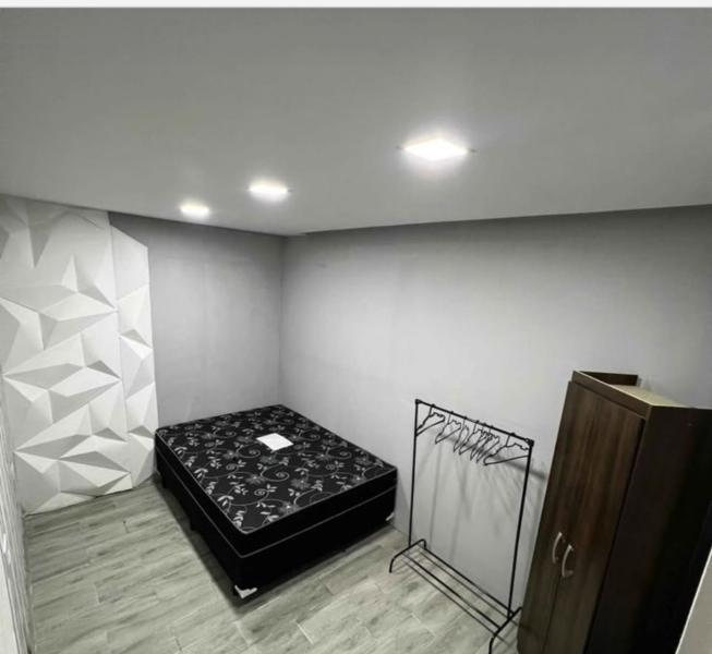 Imagem 1 da galeria do anúncio: Quarto individual Pagou morou contas inclusas