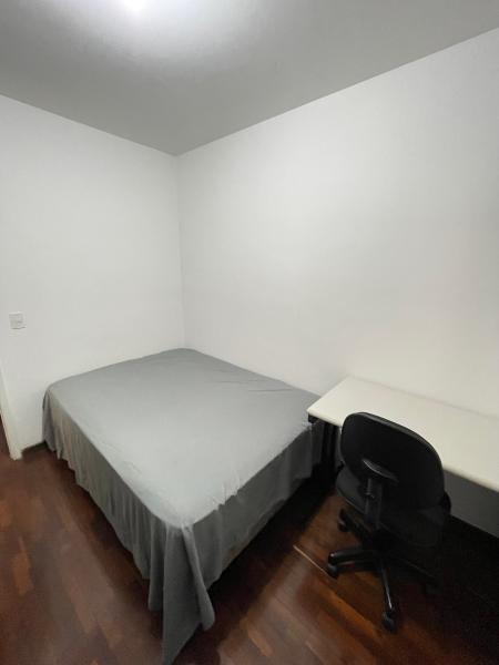 Imagem 2 da galeria do anúncio: Quarto mobiliado em apartamento compartilhado em Alphaville