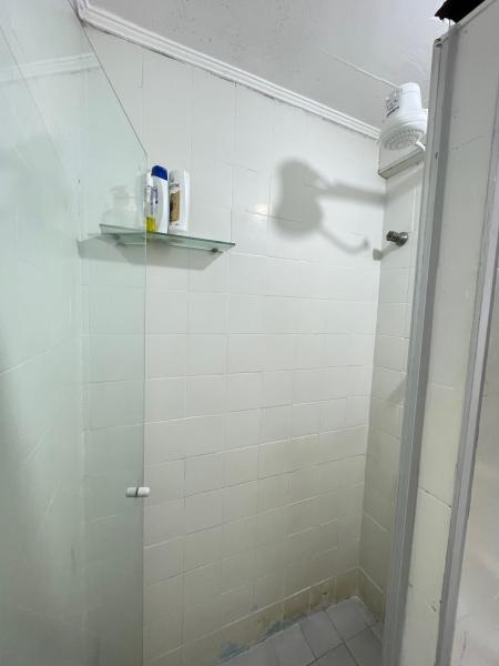 Imagem 6 da galeria do anúncio: Quarto mobiliado em apartamento compartilhado em Alphaville