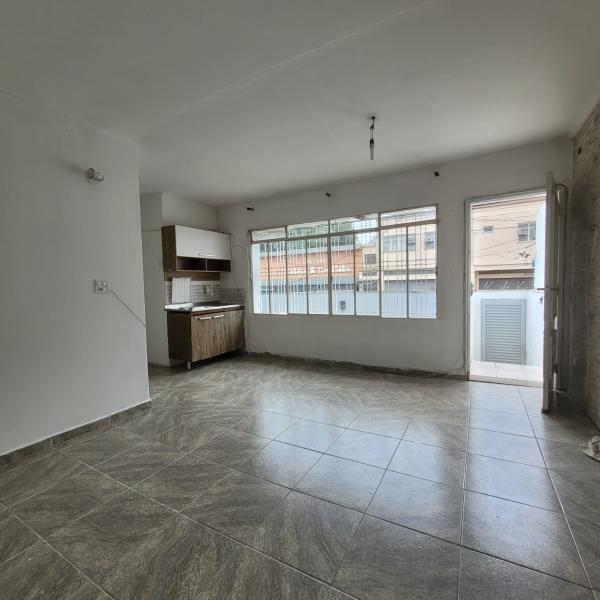 Imagem 2 da galeria do anúncio: Ampla Kitnet Brooklin