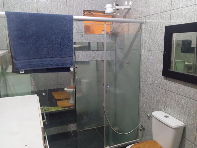 Imagem 8 da galeria do anúncio: Quarto Individual Mobiliado c Banheiro (suíte)