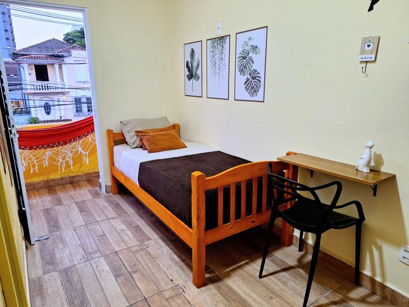 Imagem 4 da galeria do anúncio: Belissimo Quarto Individual Masculino em Santos