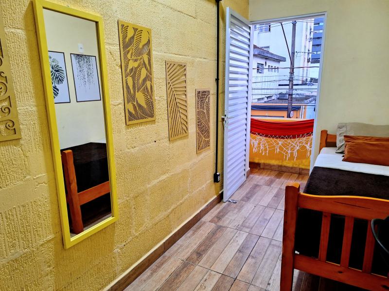 Imagem 5 da galeria do anúncio: Belissimo Quarto Individual Masculino em Santos