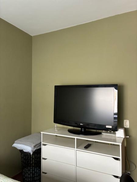 Imagem 3 da galeria do anúncio: Alugo quarto - Fonseca