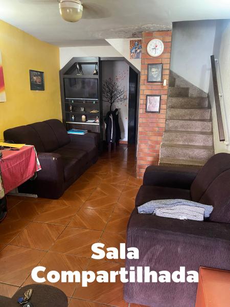 Imagem 5 da galeria do anúncio: Alugo 1 Quarto em Casa Compartilhanda.