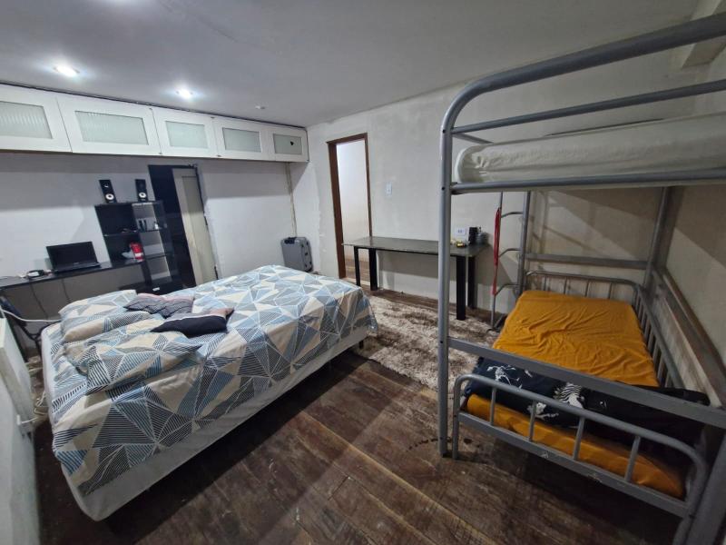 Imagem 6 da galeria do anúncio: alugo vaga em quarto compartilhado