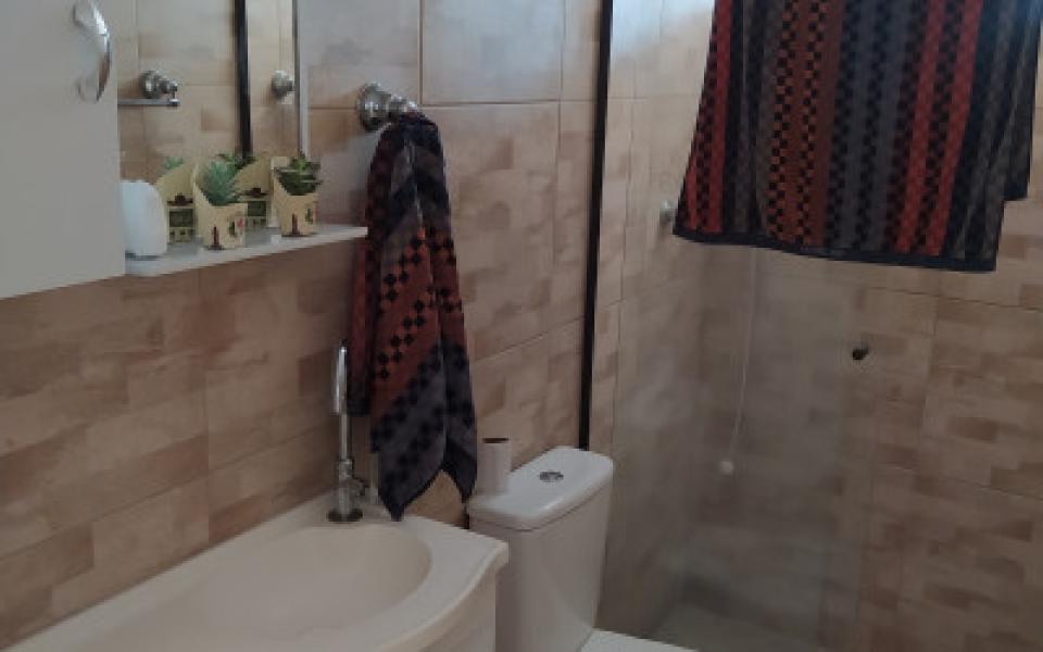 Imagem 3 da galeria do anúncio: Alugo um quarto no meu Apt