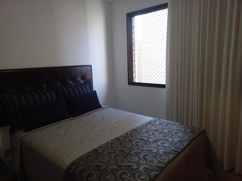 Imagem 2 da galeria do anúncio: Quarto Individual Lourdes - Ao Lado Shopping Diamond Mall