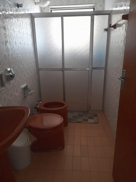 Imagem 7 da galeria do anúncio: Quartos compartilhados e individuais.