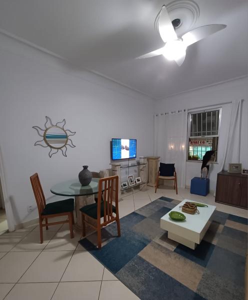 Imagem 4 da galeria do anúncio: Quarto Mobiliado em Copacabana