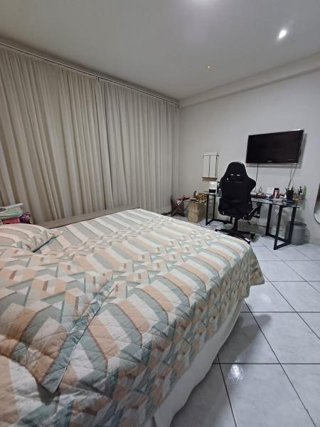 Imagem 2 da galeria do anúncio: Quarto Mobiliado em Copacabana