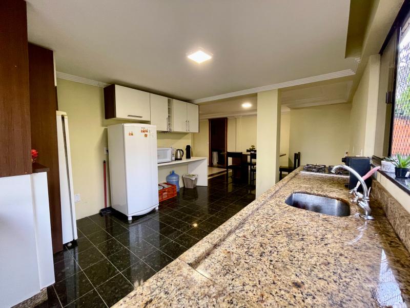 Imagem 4 da galeria do anúncio: Quarto Privativo - Tudo Incluso - A 1 min da Beira Mar