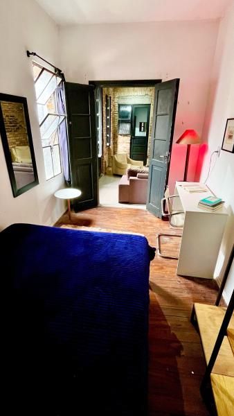 Imagem 1 da galeria do anúncio: Quarto mobiliado,c/ todas contas inclusas,a 5min da UFRGS.