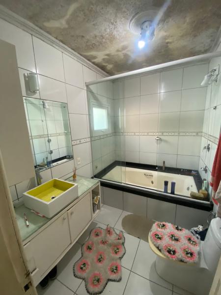 Imagem 12 da galeria do anúncio: Quarto UFSC Pantanal