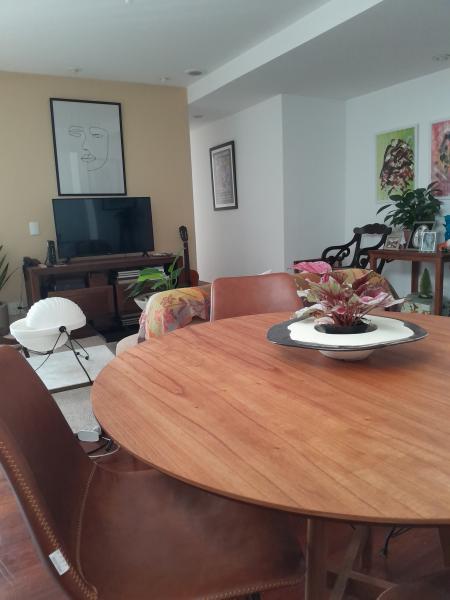 Imagem 7 da galeria do anúncio: Suite no lugar mas seguro, charmoso e calmo do Rio: Lagoa!