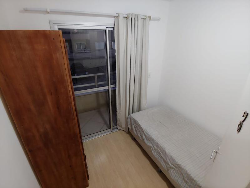 Imagem 1 da galeria do anúncio: Quartos para Solteiros