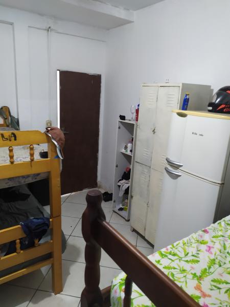 Imagem 2 da galeria do anúncio: Quarto coletivo localização privilegiada!