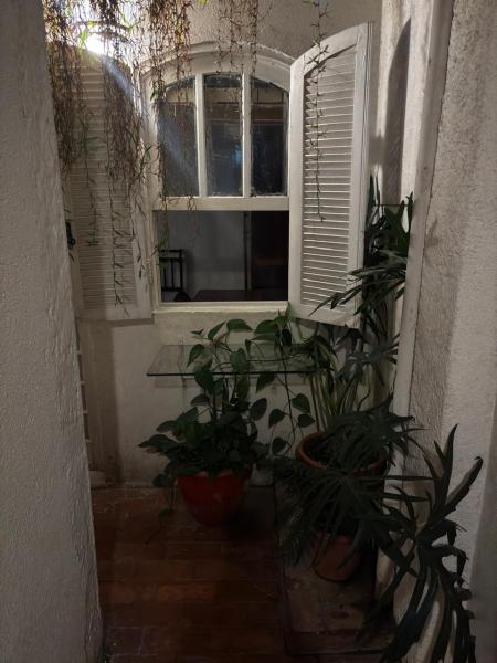 Imagem 11 da galeria do anúncio: suite com boas vibracoes com cozinha