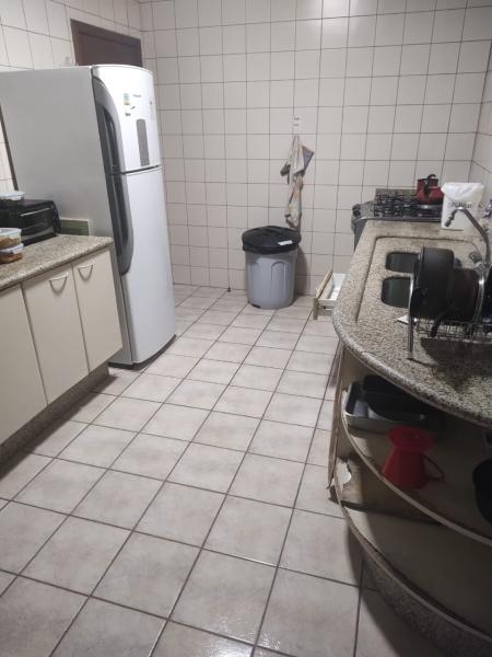 Imagem 12 da galeria do anúncio: Quarto Individual Centro Beira-mar