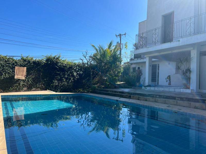 Imagem 1 da galeria do anúncio: Quarto Individual Centro Beira-mar