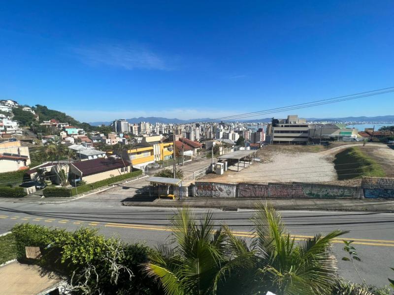 Imagem 8 da galeria do anúncio: Quarto Individual Centro Beira-mar