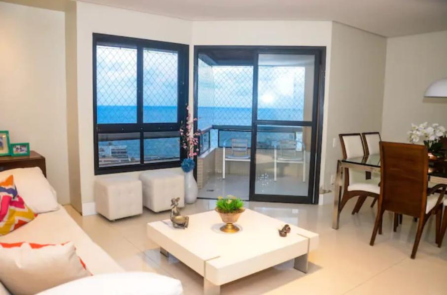 Imagem 8 da galeria do anúncio: Quarto Mobiliado no melhor da Pituba