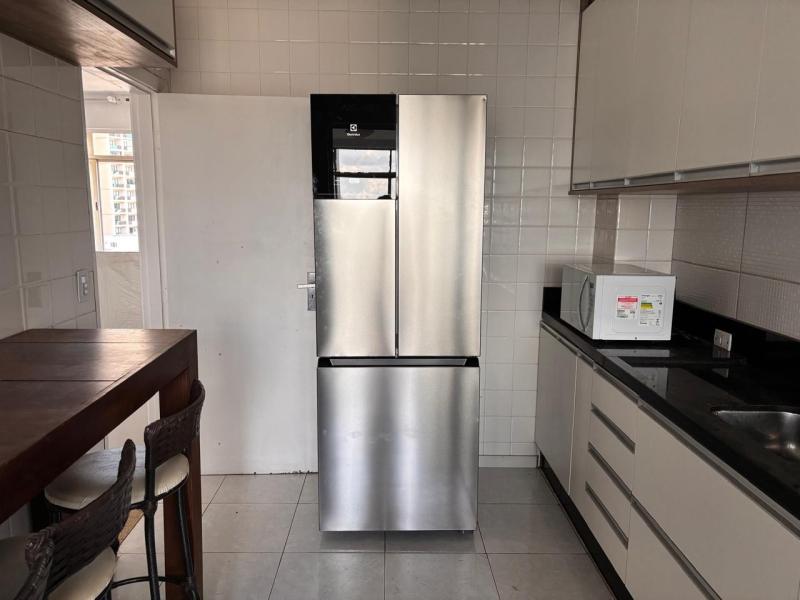 Imagem 5 da galeria do anúncio: Alugo quartos mobiliados no centro