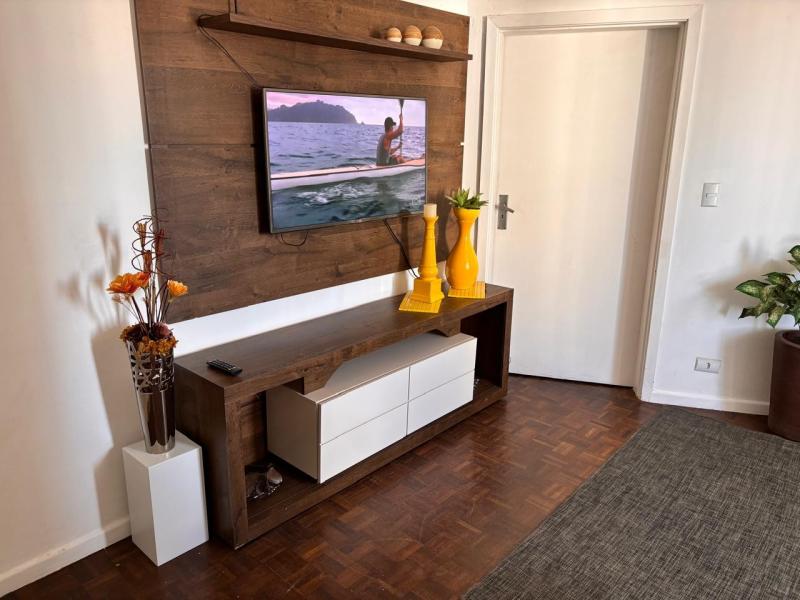 Imagem 1 da galeria do anúncio: Alugo quartos mobiliados no centro