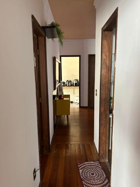 Imagem 4 da galeria do anúncio: Quarto em imóvel no Caiçaras